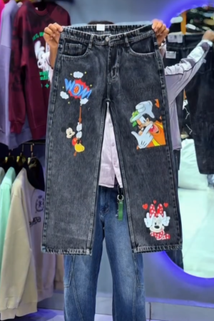 Playful Cartoon-Printed Denim Trousers – Mickey & Minnie Wide-Leg Baggy Jeans 🐭👖💙