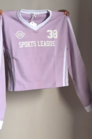 Sporty Chic: Light Purple Cropped Long-Sleeve T-Shirt “38 SPORTS LEAGUE” 💜🏀