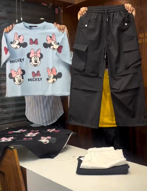 Playful & Iconic: Minnie Mouse Graphic Print Outfit Set ππ - Image 2