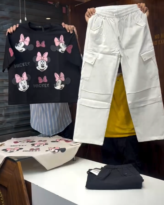 Playful & Iconic: Minnie Mouse Graphic Print Outfit Set ππ - Image 4