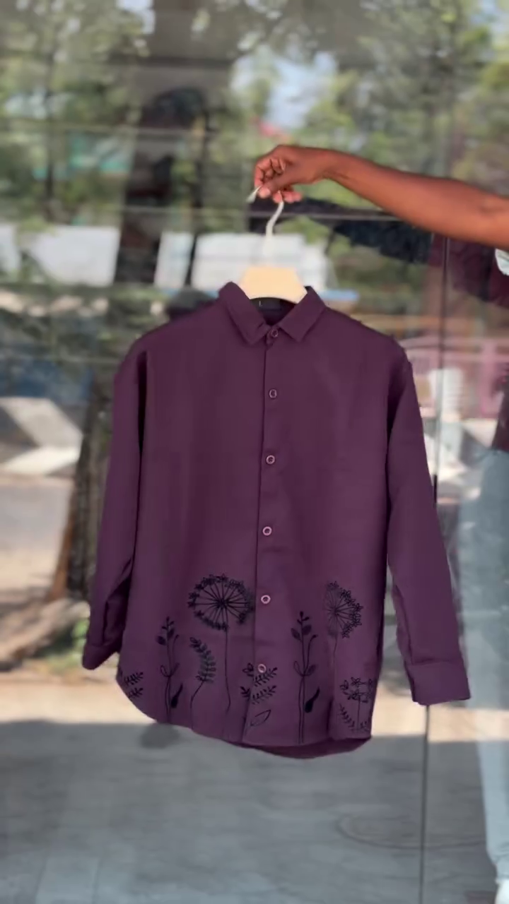 Chic & Subtle: Light Grey Button-Down Shirt with Black Dandelion Embroidery πΏπ€ - Image 2
