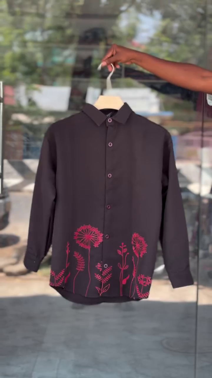 Chic & Subtle: Light Grey Button-Down Shirt with Black Dandelion Embroidery πΏπ€ - Image 5