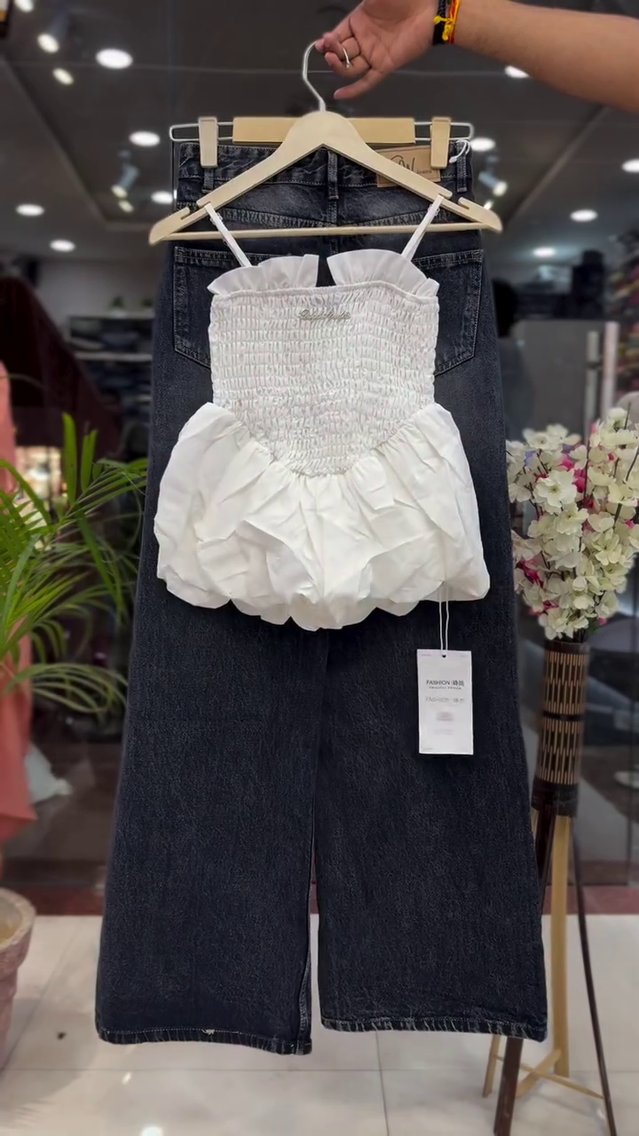 Chic Party Ready: Girlsβ White Ruffled Strapless Top with Wide-Leg Jeans ππ