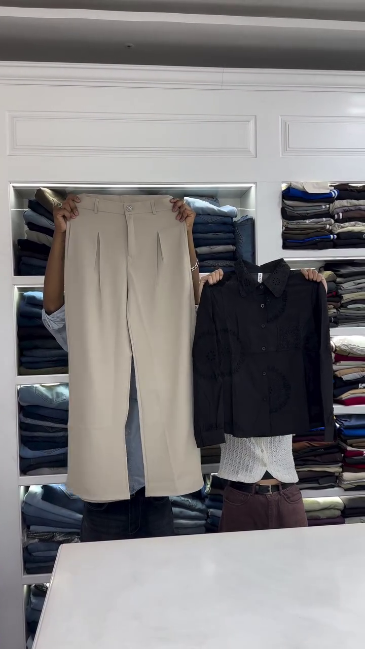 Classic Contrast: Beige Wide-Leg Trousers with Black Button-Down Shirt π€π€