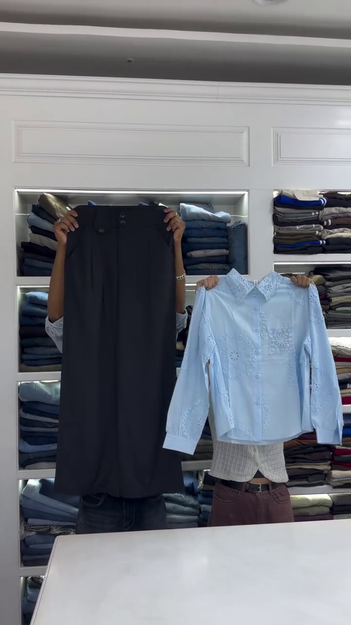 Classic Contrast: Beige Wide-Leg Trousers with Black Button-Down Shirt π€π€ - Image 2