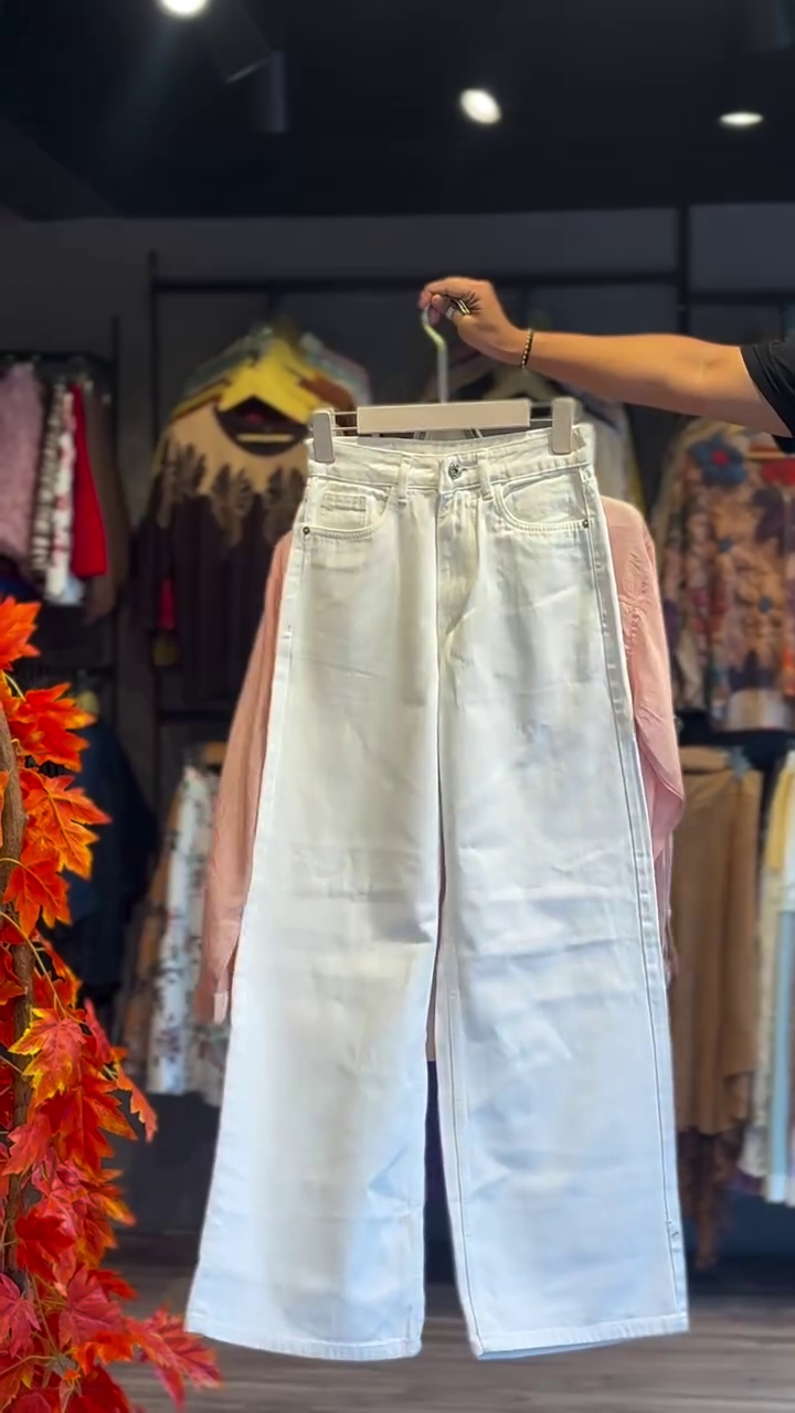 Fresh & Breezy: Light Pink Linen-Blend Shirt with Striped Top & White Bottoms πΈπ€ - Image 2