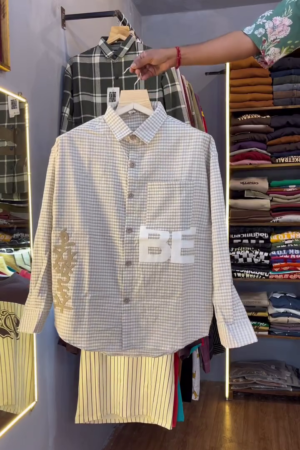Trendy & Bold: Men's Checked Casual Shirt with Graphic Text 🖤👕
