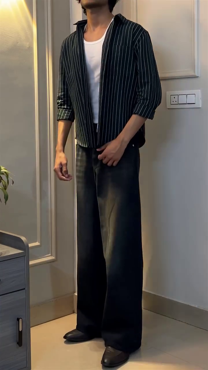 Men’s Classic Vertical Stripe Shirt – Smart Casual Comfort for Every Occasion - Image 2