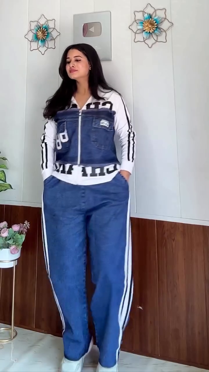 Stylish Women's Casual Co-Ord Set – Contrast Collar Top with Wide Leg Pants - Image 10