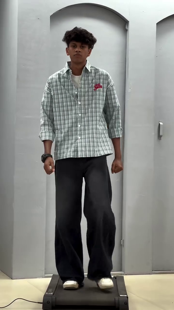 Men's Oversized Checkered Shirt | Casual Full Sleeve Button-Down Plaid Shirt for Streetwear & Everyday Style