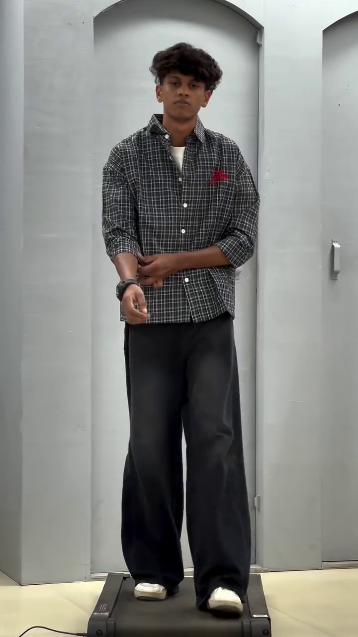 Men's Oversized Checkered Shirt | Casual Full Sleeve Button-Down Plaid Shirt for Streetwear & Everyday Style - Image 2